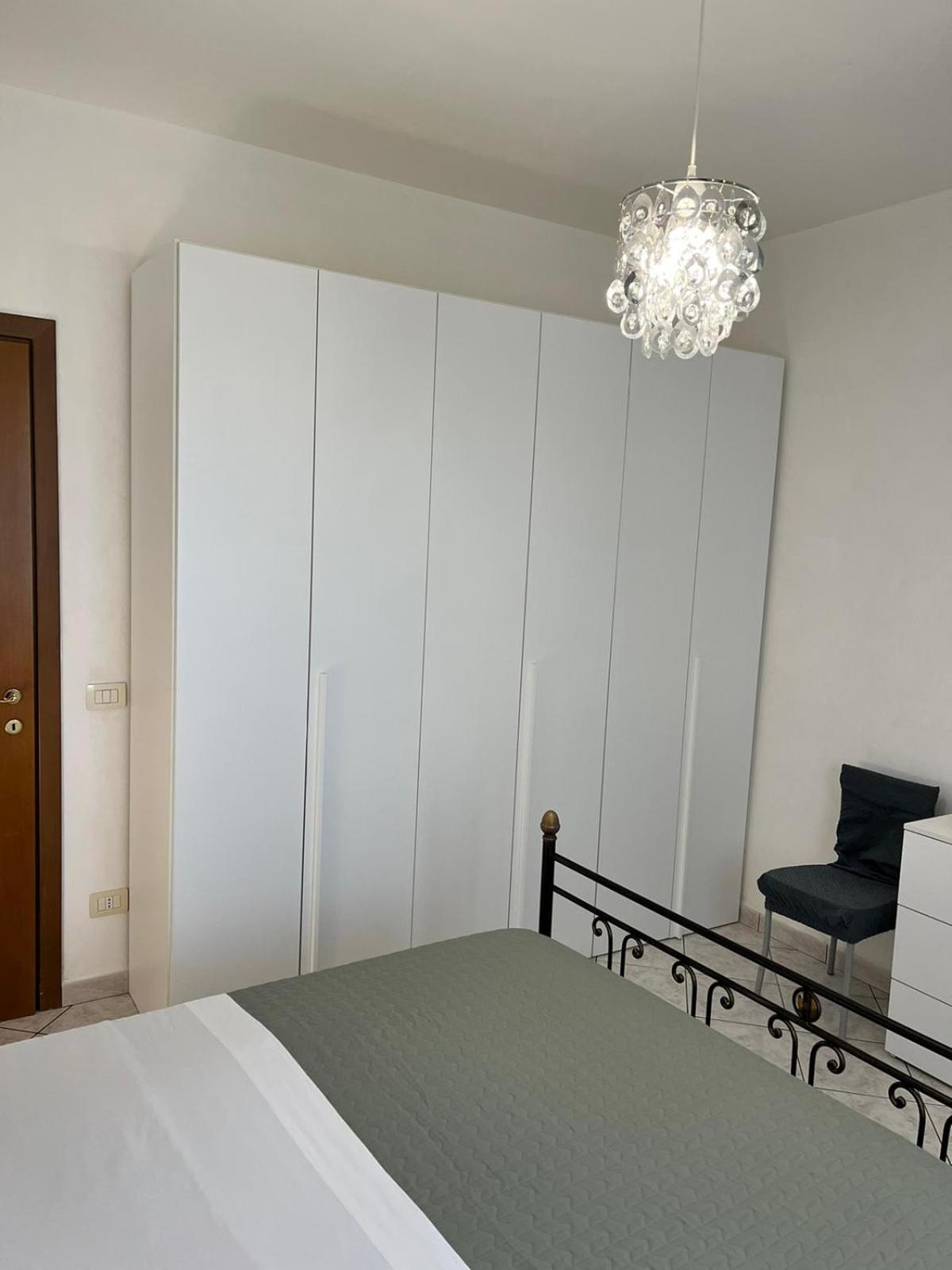 Lizzies Hus Apartment Фиумичино Екстериор снимка