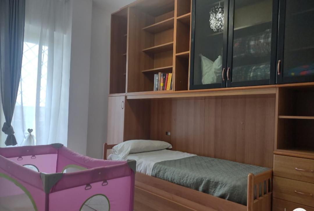 Lizzies Hus Apartment Фиумичино Екстериор снимка